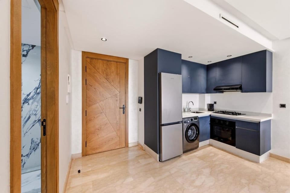 Eve Self Check-in 5m from tramway Fast WiFi Apartment in Casablanca