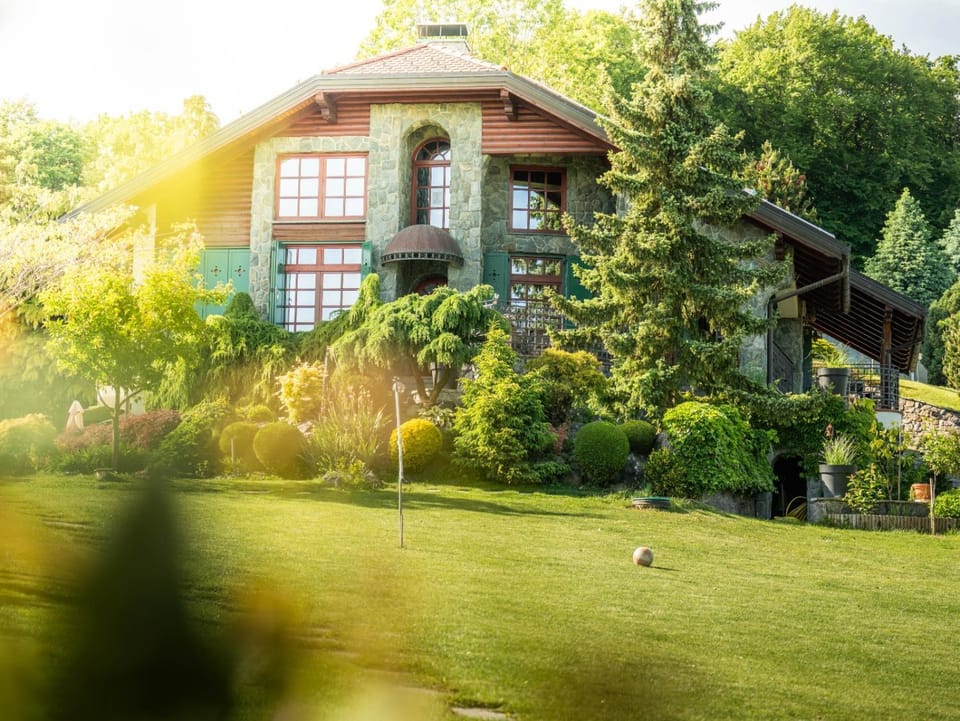 Property building, Spring, Garden view