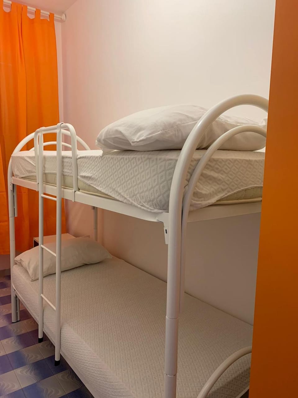bunk bed