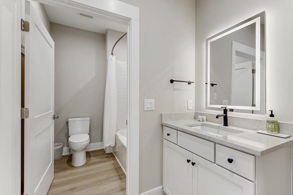 Bathroom, Bath