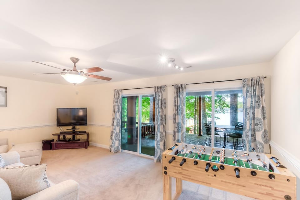TV and multimedia, Living room