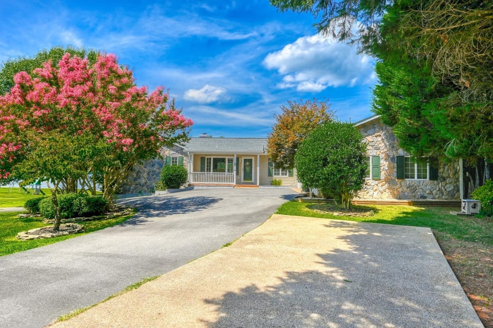 Property building, Day, Garden view