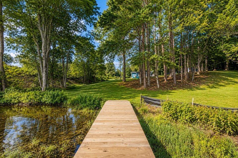 Nearby landmark, Activities
