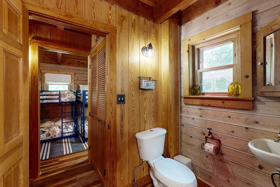 Bathroom, Bath
