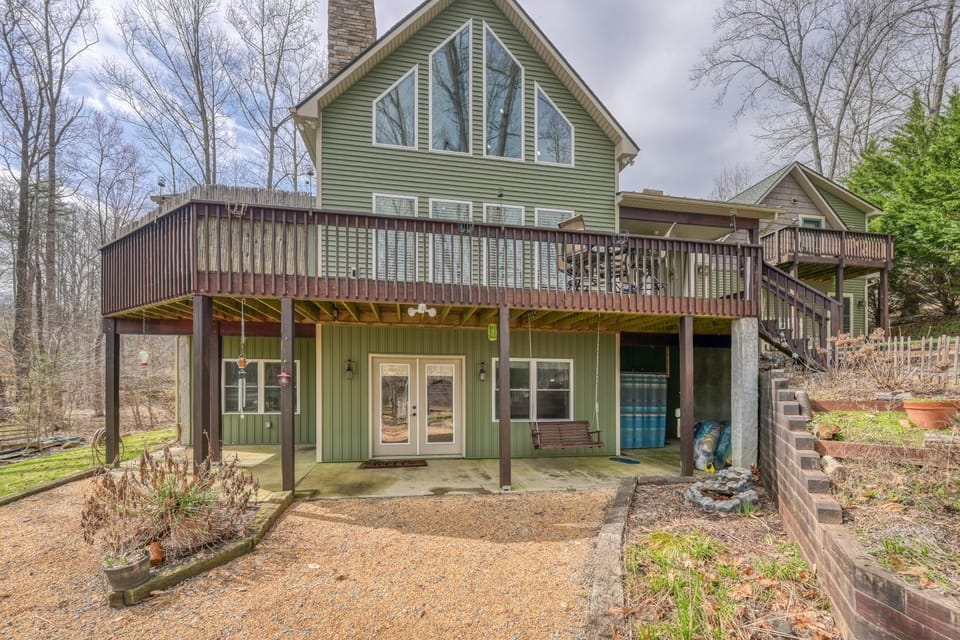 Property building, Day, Garden, Garden view