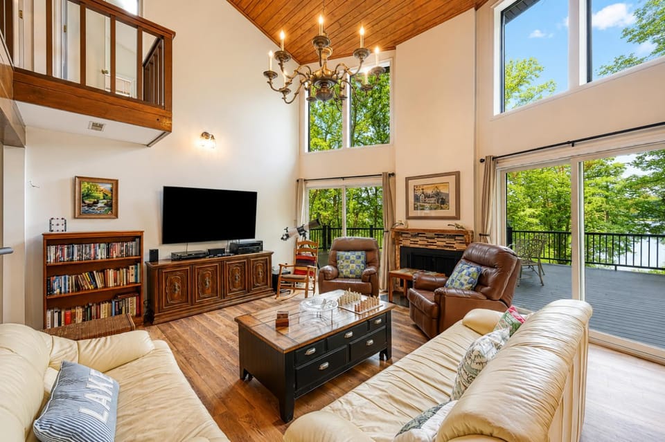 TV and multimedia, Living room, Seating area
