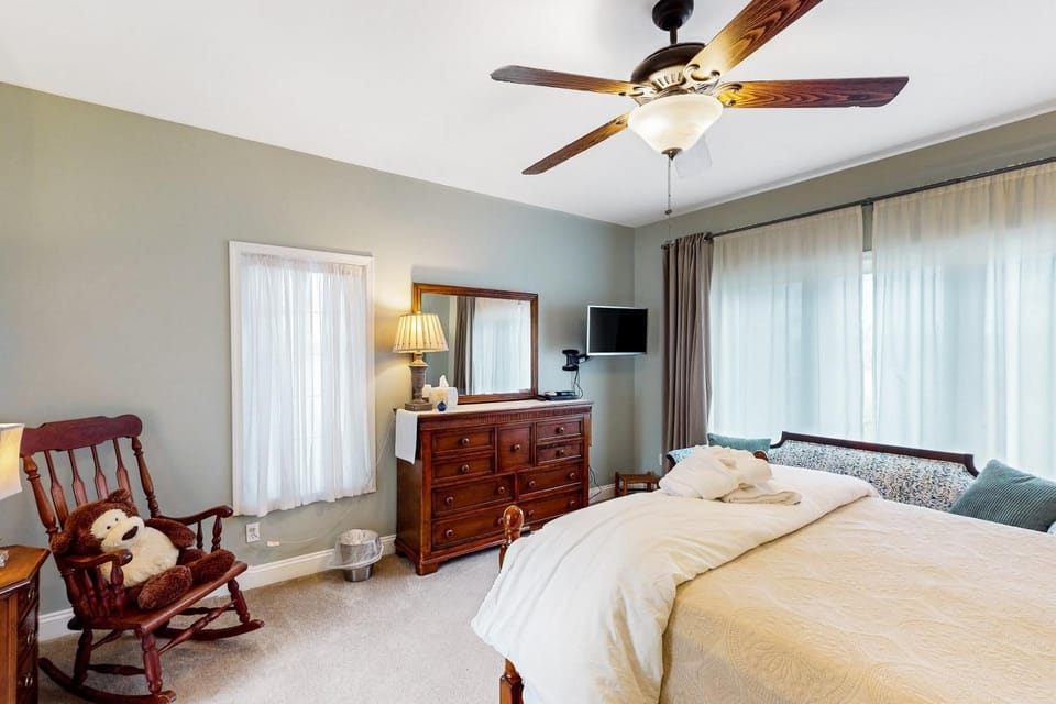 Bed, Bedroom