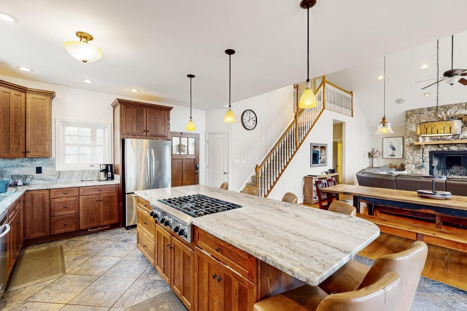 Kitchen or kitchenette, kitchen