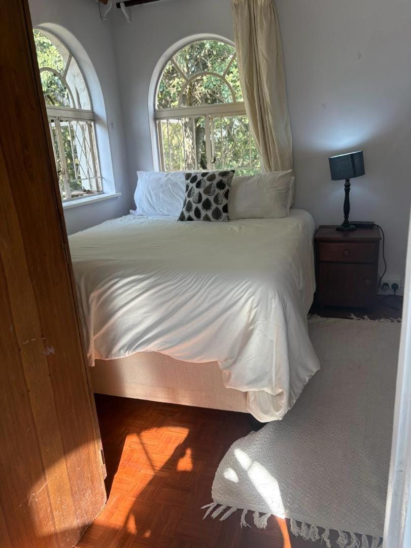 Cozy Ensuite by the Pool near Sam Levys Apartment in Harare