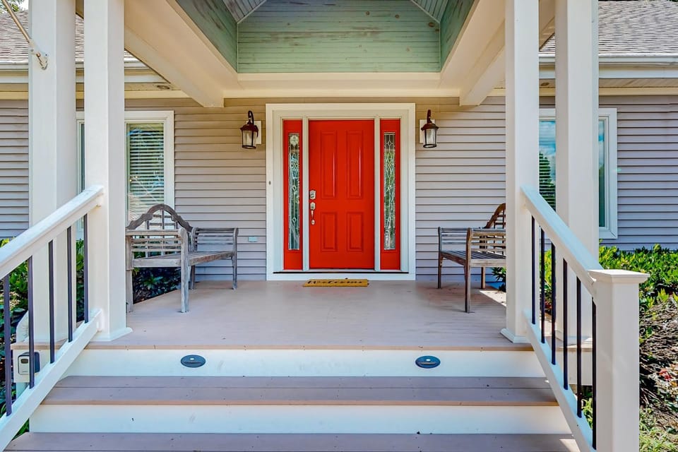 Facade/entrance, Day