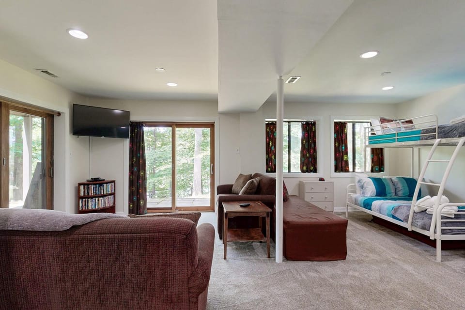 TV and multimedia, Living room, Seating area