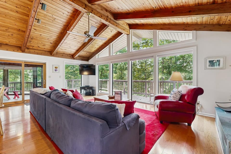 TV and multimedia, Living room, Seating area
