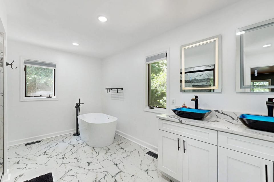 Bathroom, Bath