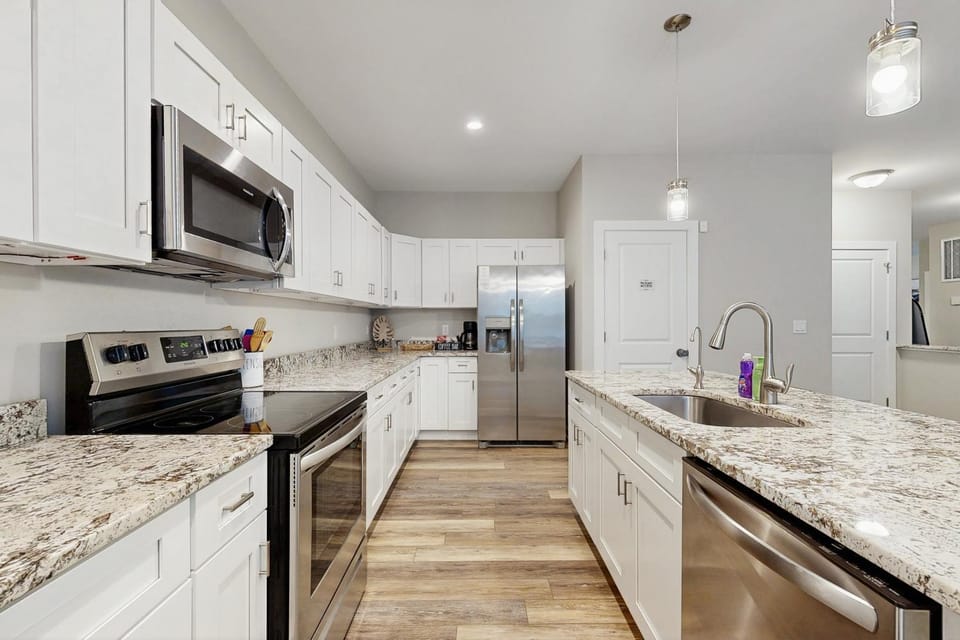 Kitchen or kitchenette, kitchen