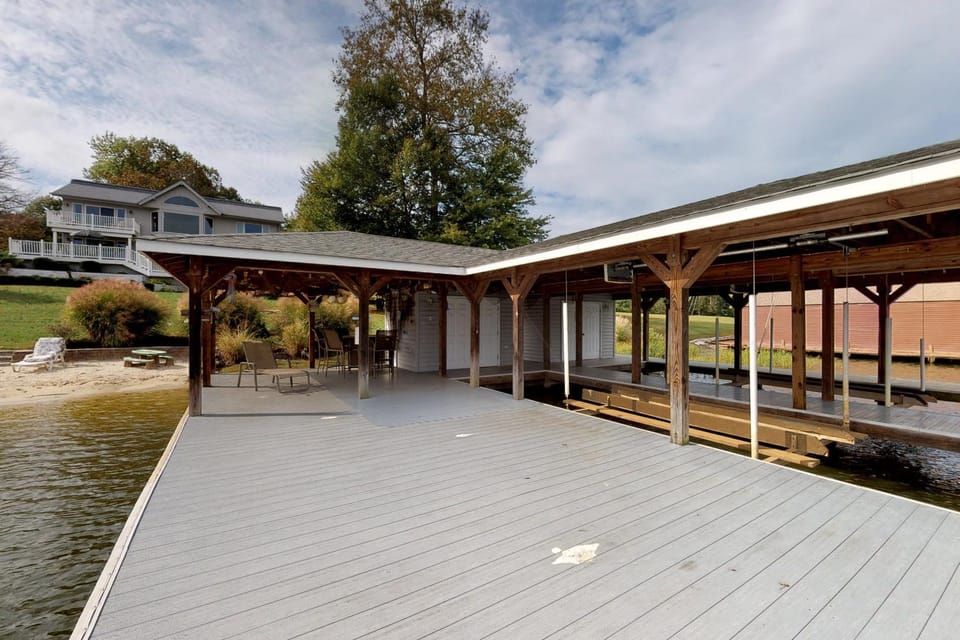 Property building, Day, Lake view