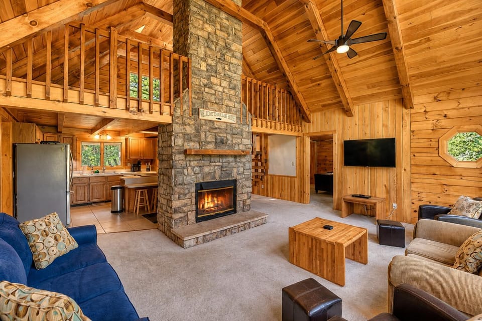 TV and multimedia, Living room, Seating area