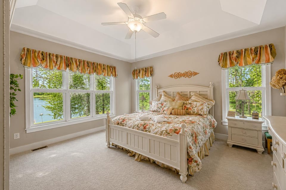 Bed, Bedroom