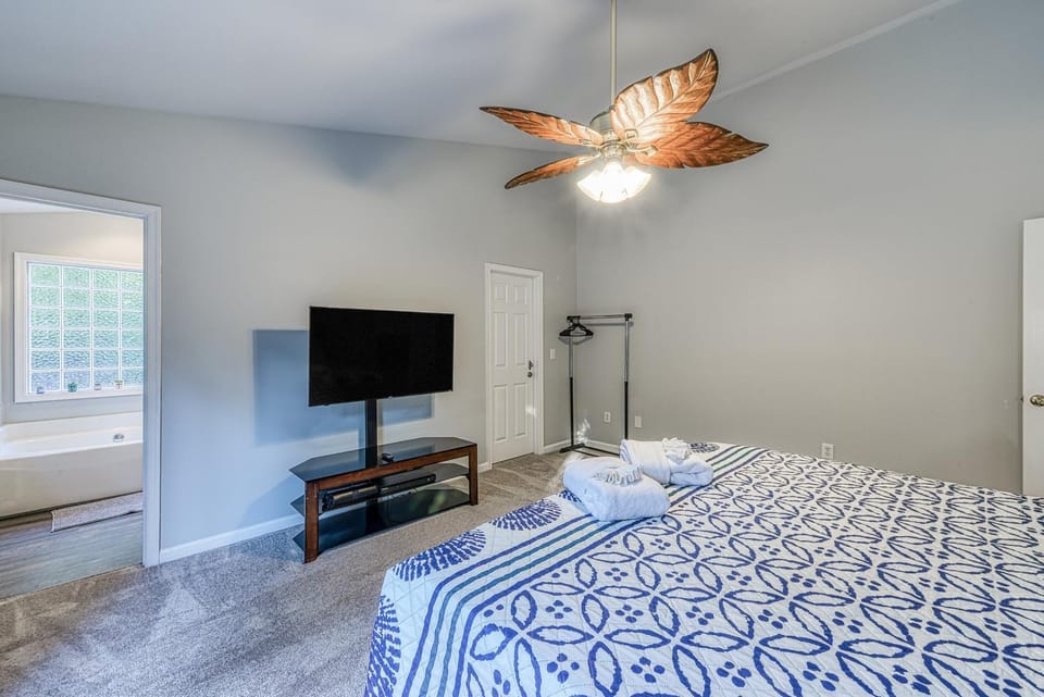 Bed, Bedroom