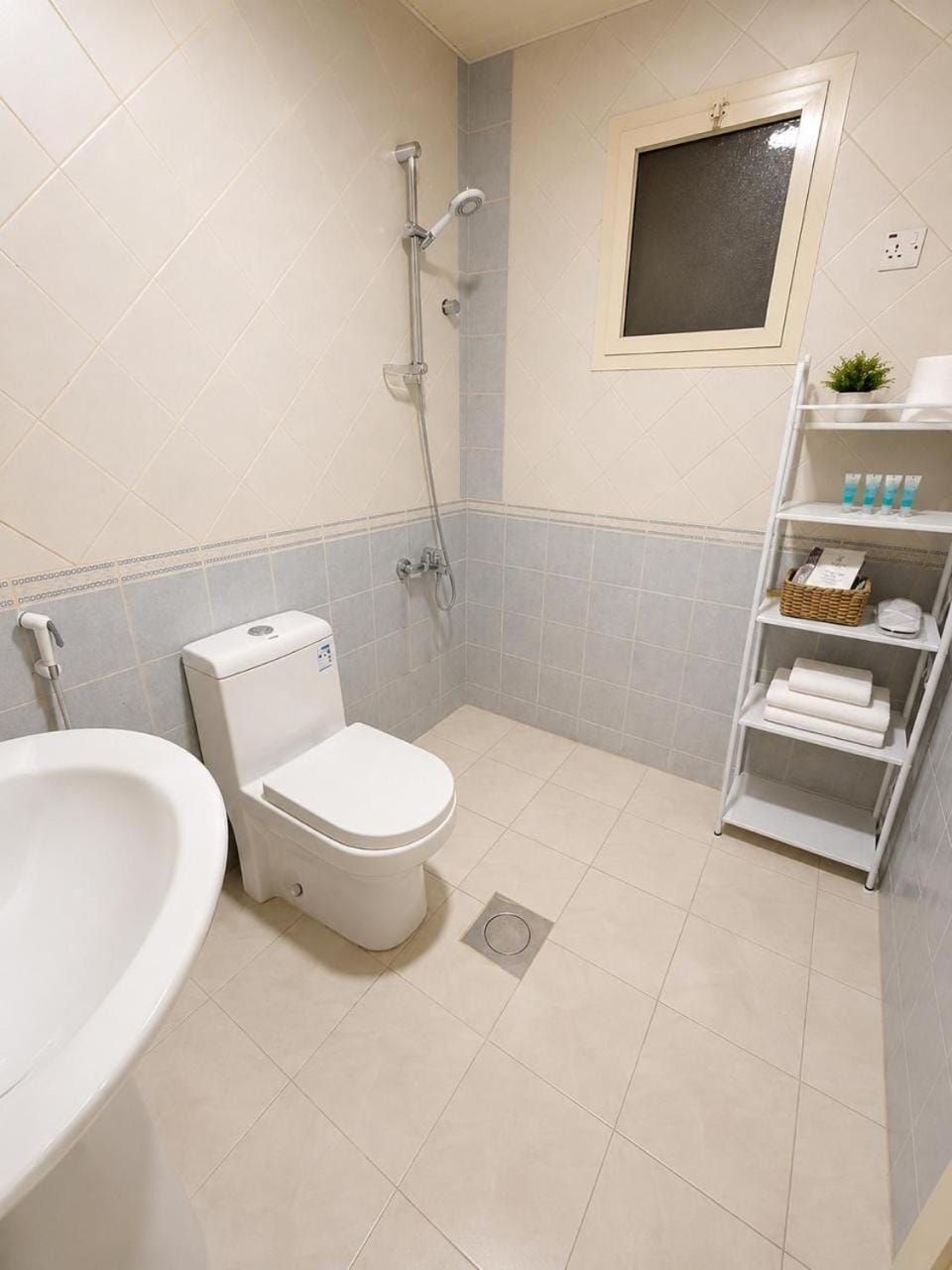 شقة انيقة في موقع مميز في حي الراكه بالقرب من ملعب ارامكو Apartment in Al Khobar