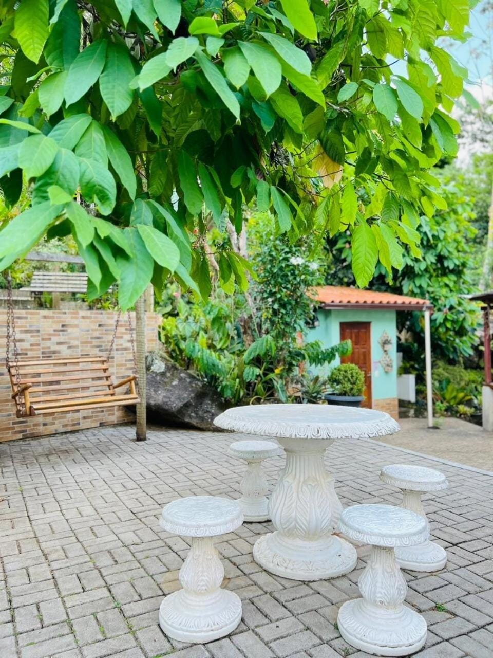 Chalé para acomodação de grandes famílias, eventos, retiros com lazer completo há 1,5km do Centro de Domingos Martins House in State of Espírito Santo, Brazil