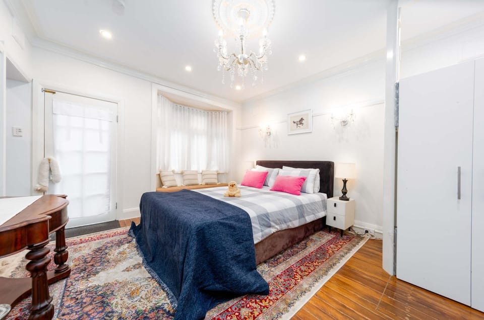 Cammeray House 3BD Modern Australian heritage House in Sydney