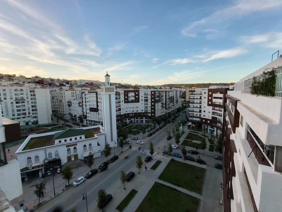 Day, Neighbourhood, City view