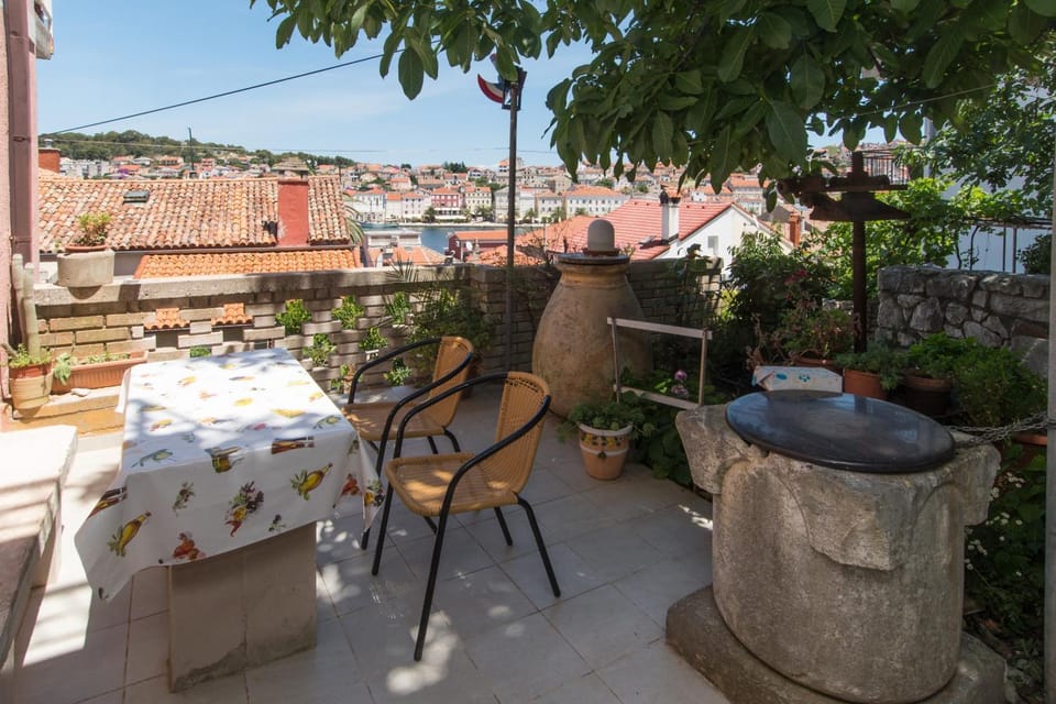 Balcony/Terrace, children, Family