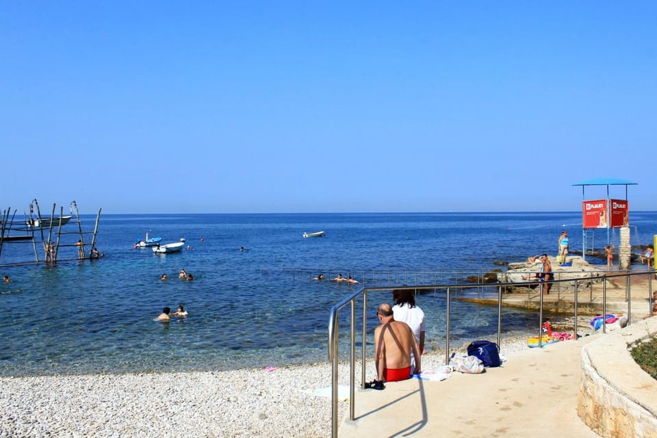 Apartments with parking space Basanija, Umag - 27192 Apartment in Istria County
