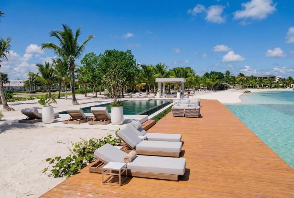 Cozy Apartment in Panorama Lake C3-304 Vista Cana Apartment in Punta Cana