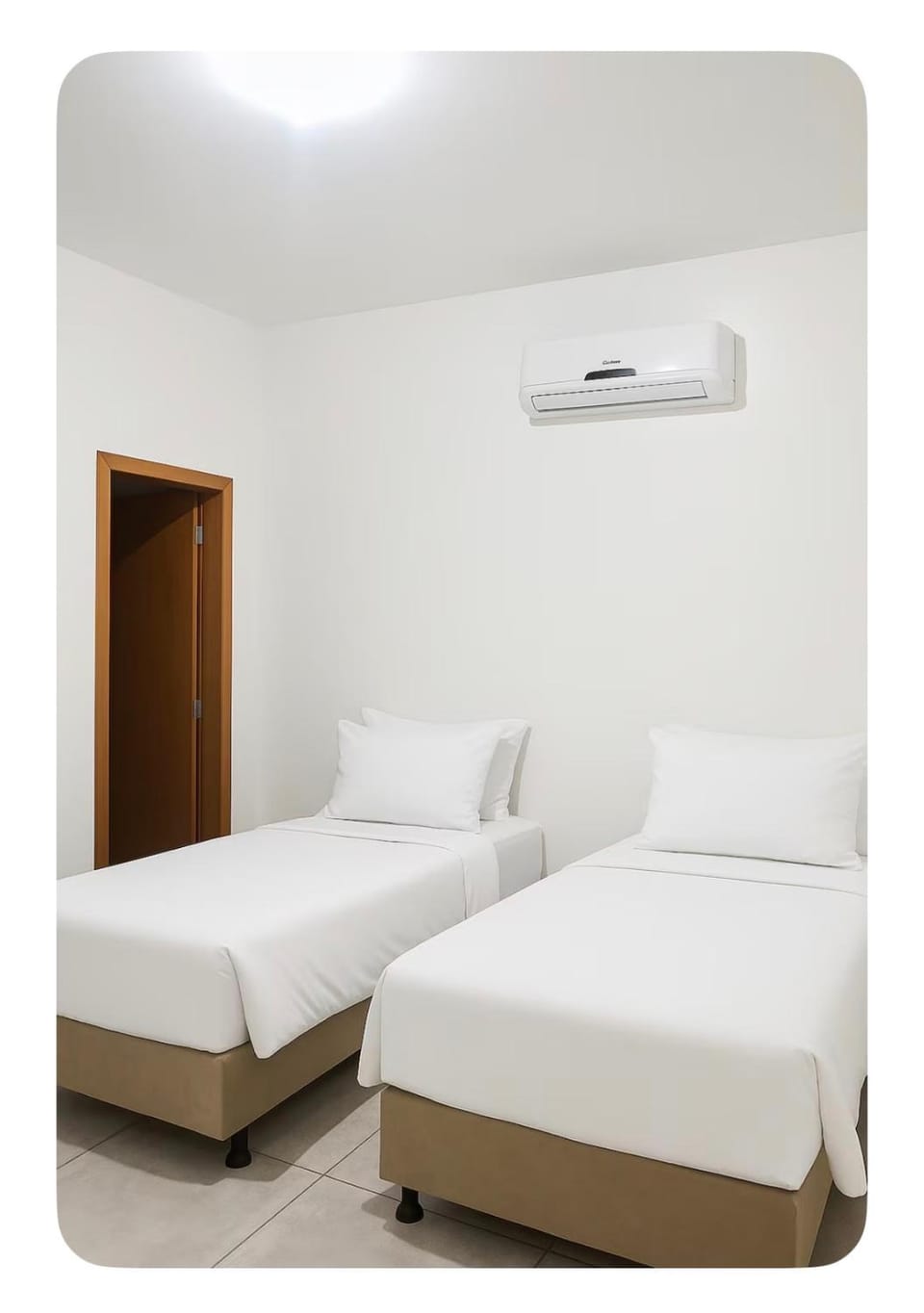 A Casa Paradisiaca lll Andar com Ofuro Super Quente, Piscina e Roupa de Cama Inclusa e Banho Parcelamos em 12x Sem Juros, Aceitamos Pet Apartment in State of Goiás