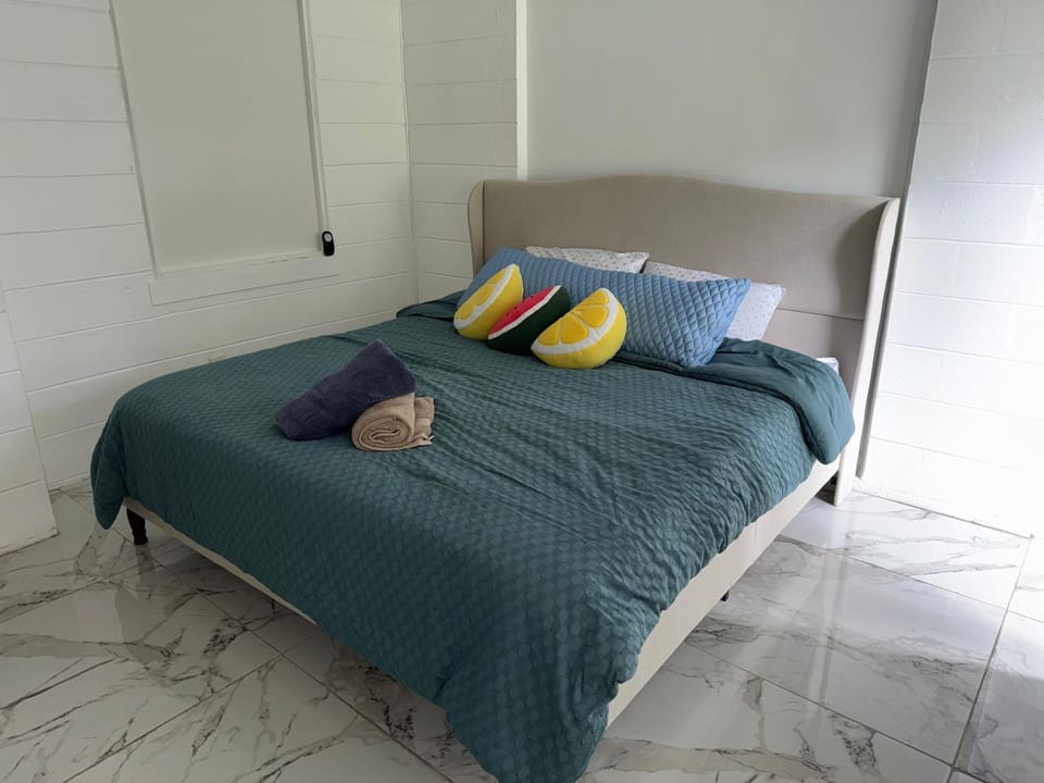 Studio sunshine Vacation rental in St Petersburg