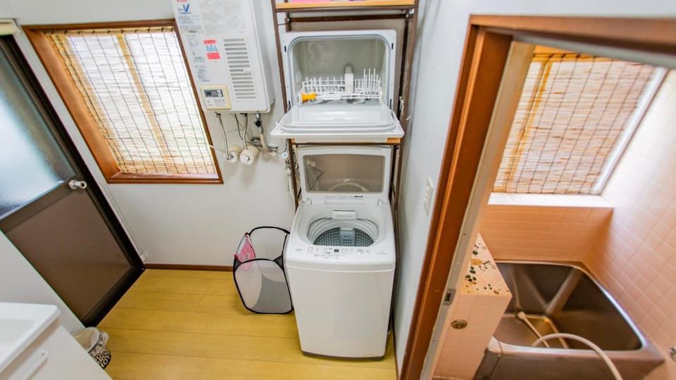 上越の別荘 青い海の家 Blue Sea House Apartment in Japan