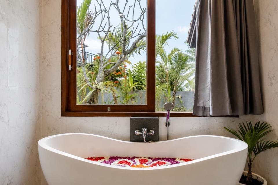 Bathroom, Bath