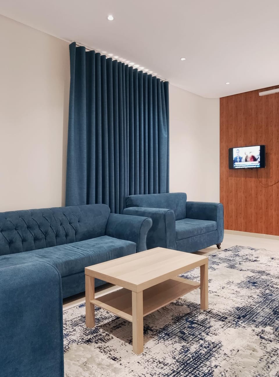 Communal lounge/ TV room, TV and multimedia, Seating area, Evening entertainment