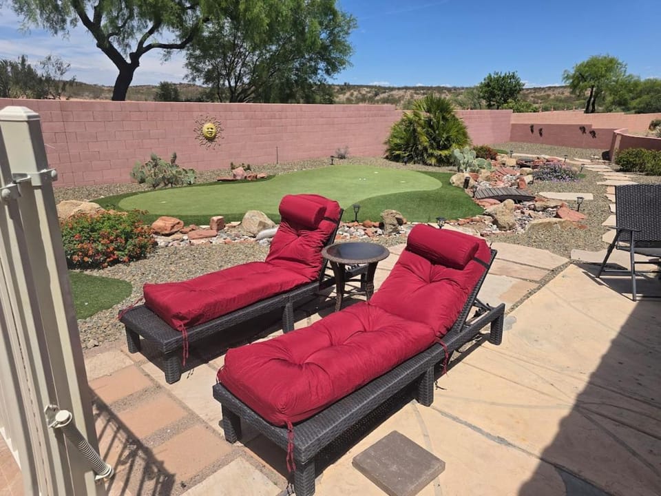 Pool, Putts & Game Room Getaway Near Sedona House in Cottonwood