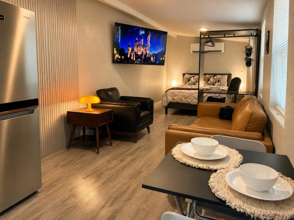The Ember Suite l Designer Guest House Apartment in Kissimmee
