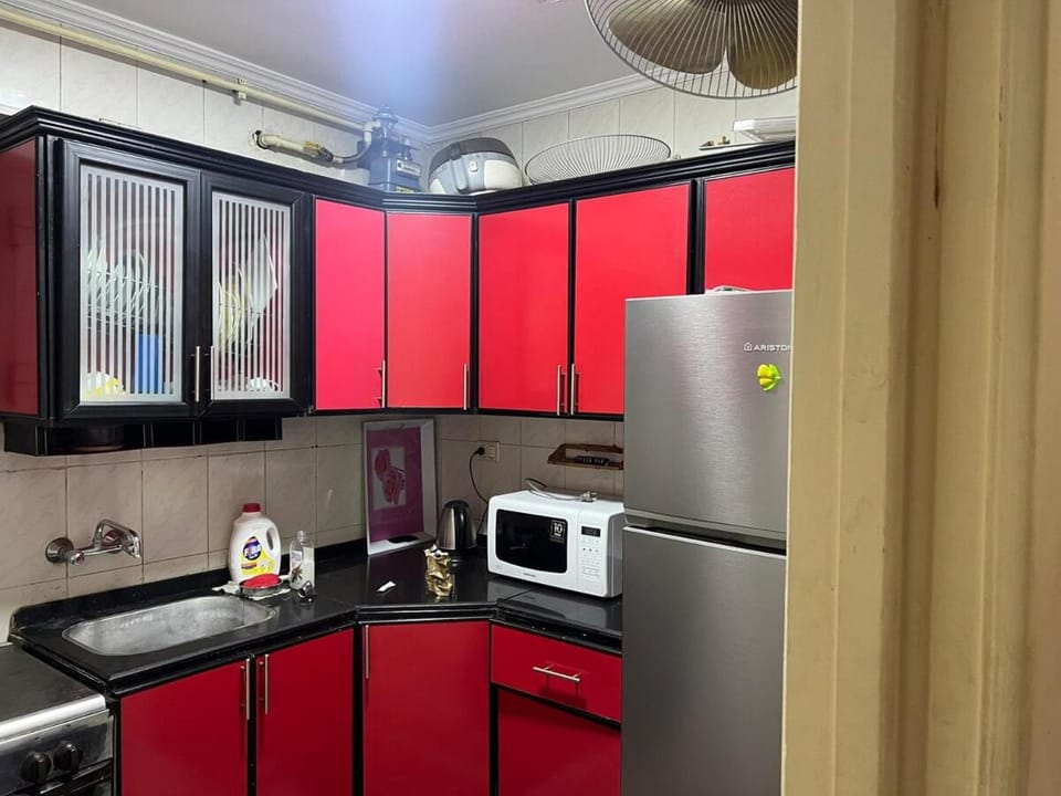 Cozy rehab city apartment wifi, ac, parking Apartment in New Cairo City
