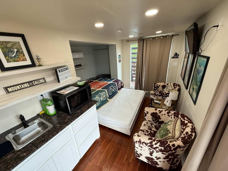 HT Innhabit rooftop view suite House in Medicine Park