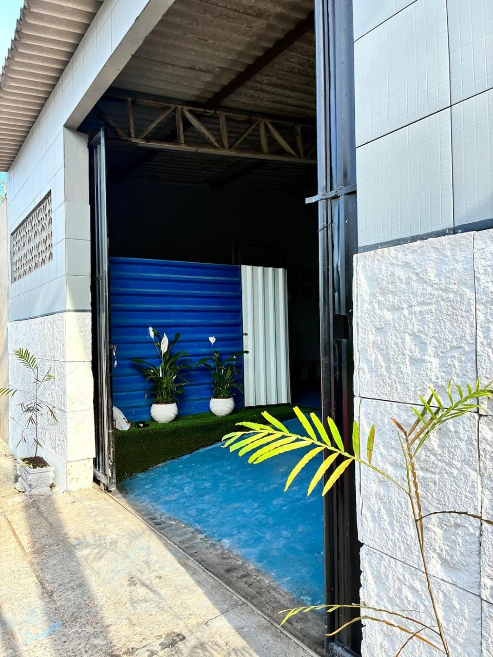 Facade/entrance