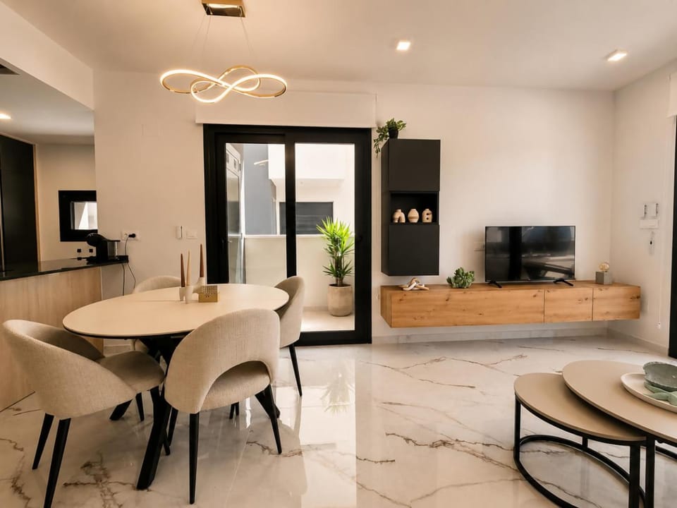 Amanecer: Pool & Terrace Apartment in Vega Baja del Segura