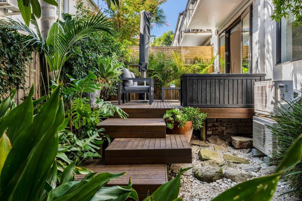 Urban Cosy Osborne Glen Iris 3BR Free Parking Apartment in Melbourne