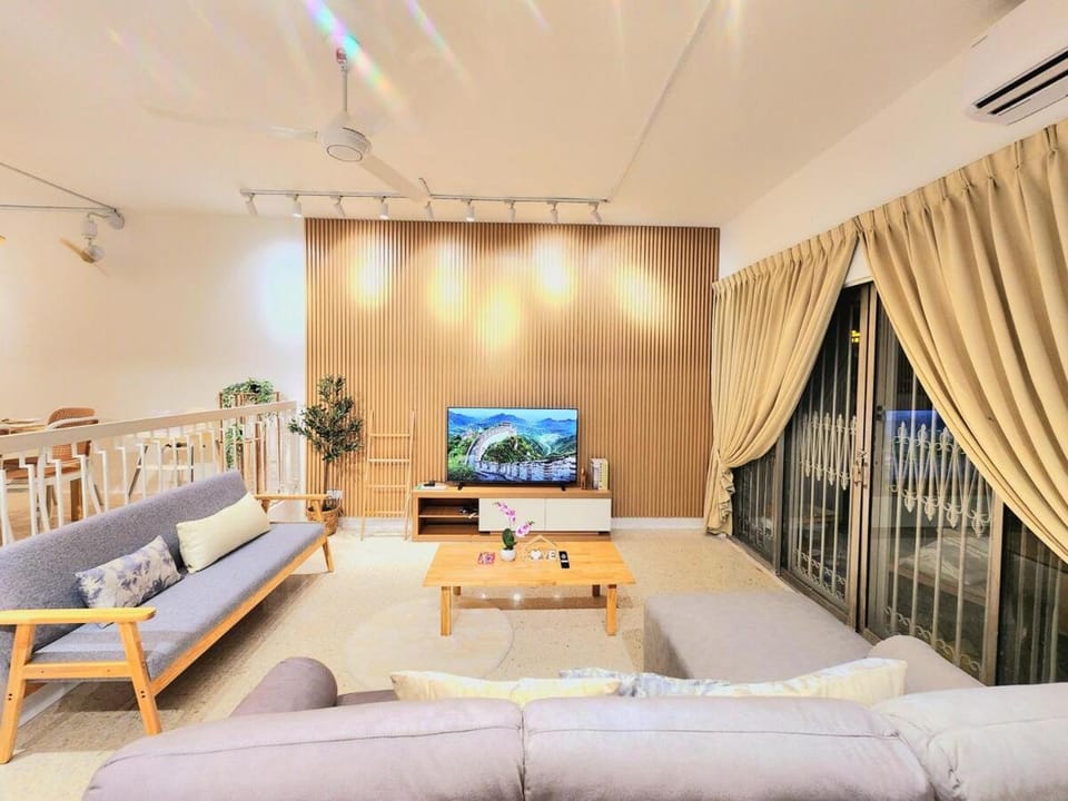 NEW! 17Pax, Damansara Uptown, Starling, One Utama, TTDI, Damansara 3 House in Petaling Jaya