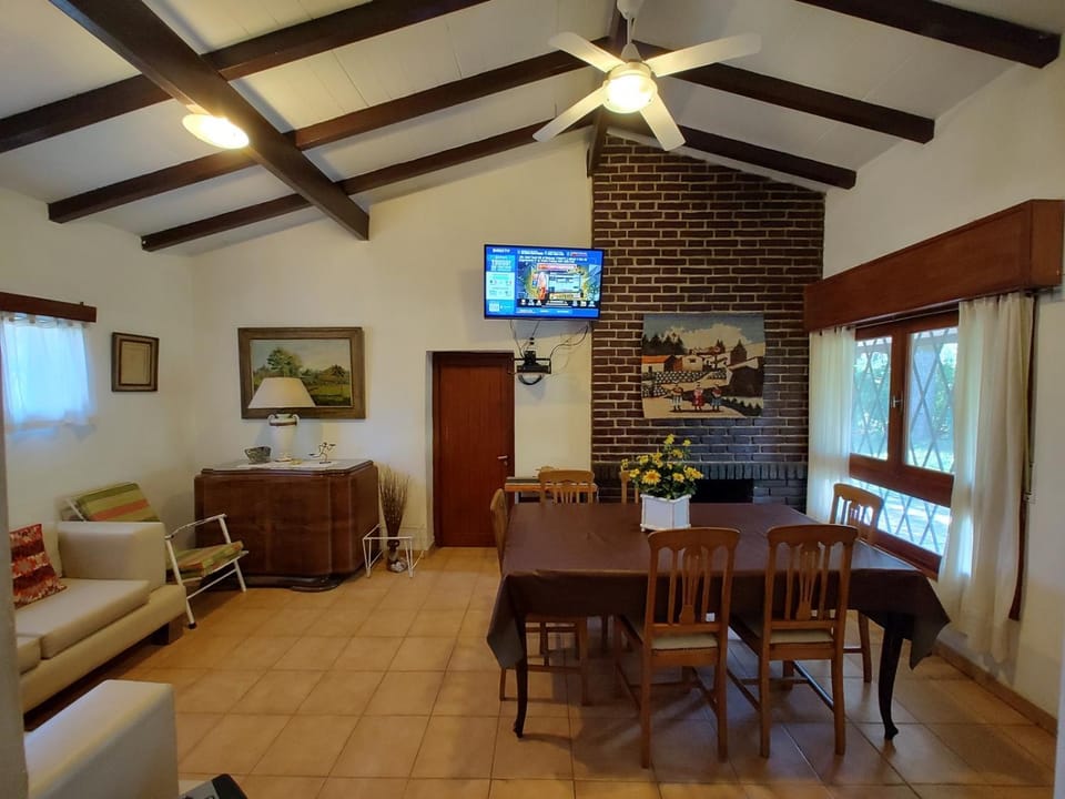 Communal lounge/ TV room, Living room, Dining area