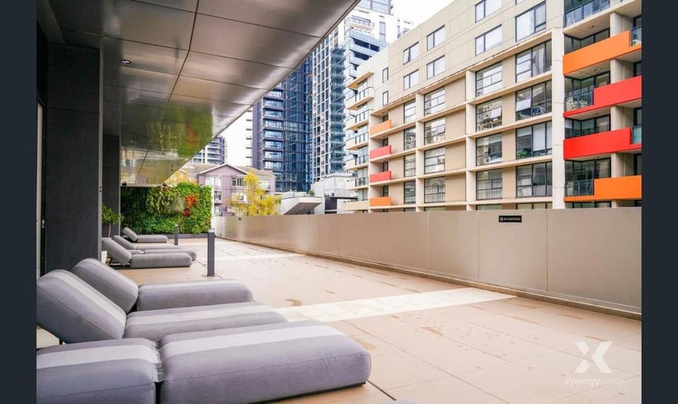 Yarra Luxe Free Pool Spa Sauna Gym SAGA Stays Apartment in Melbourne