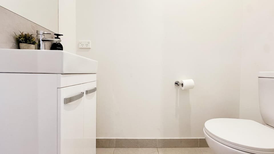Toilet, Bathroom