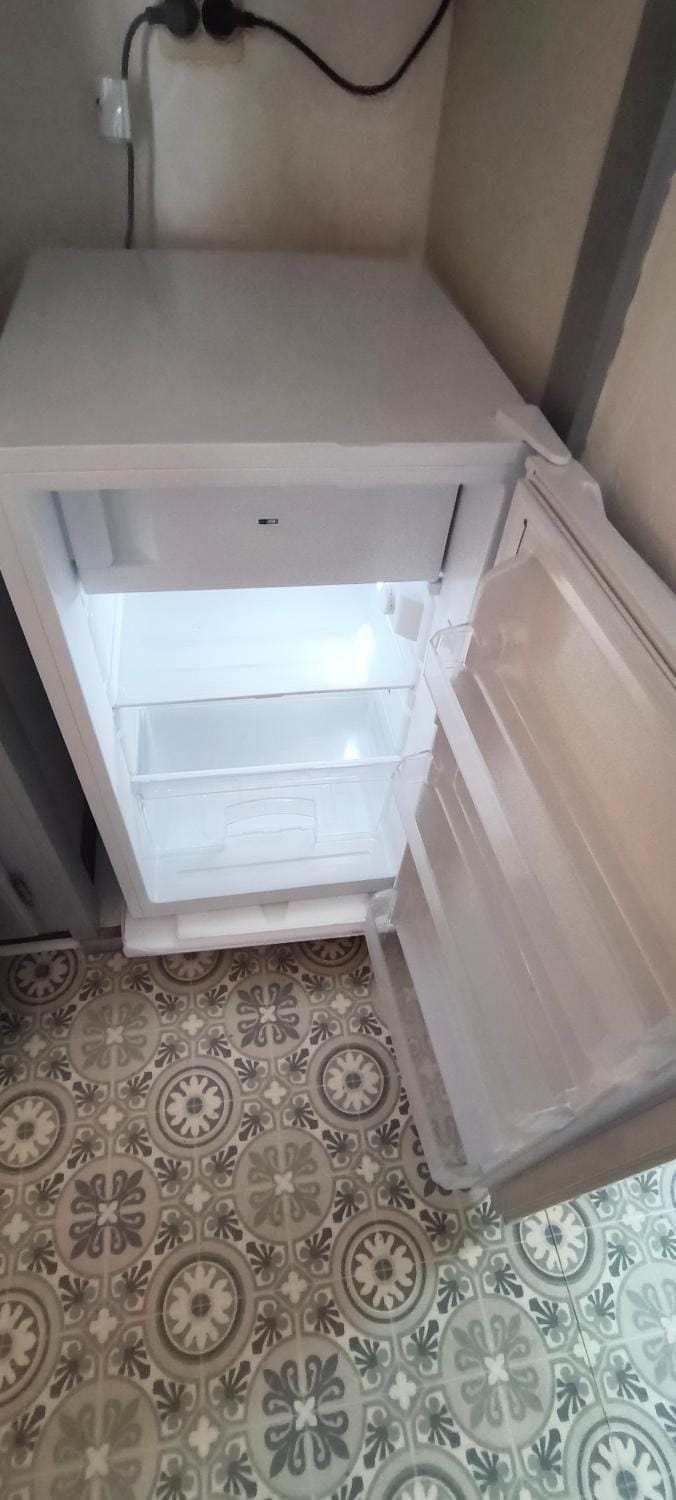 Close to all local amenities, 4 min walk to busway House in Rezé