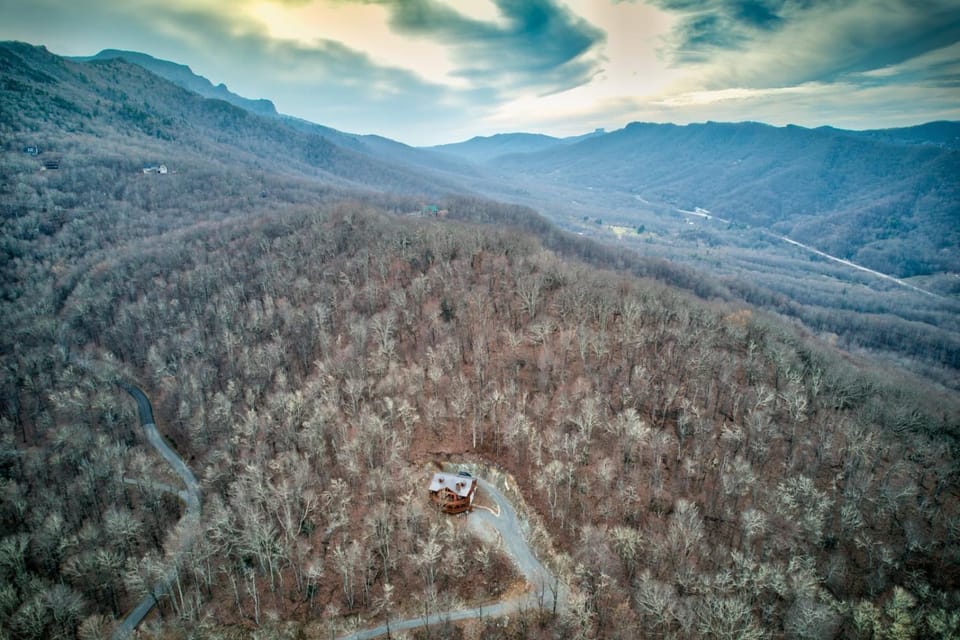 High Time Cabin Cabin in Seven Devils