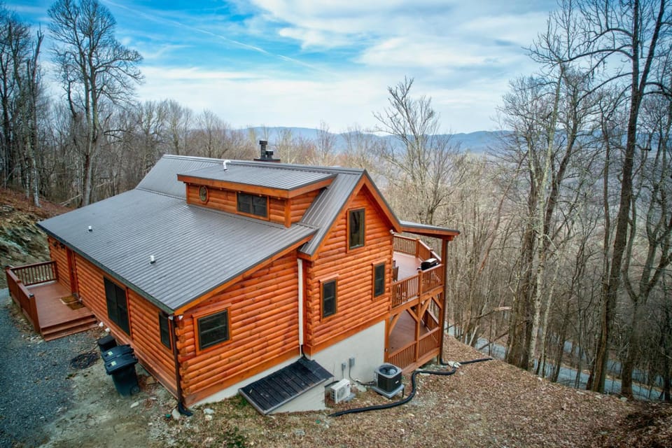 High Time Cabin Cabin in Seven Devils