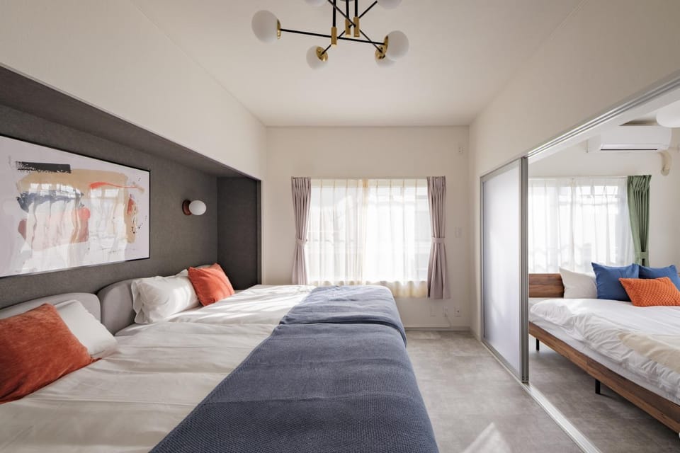 Bed, Photo of the whole room, Bedroom