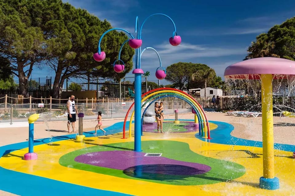 Mobilhome - 8pers - 100m des plages - camping 4 House in Canet-en-Roussillon